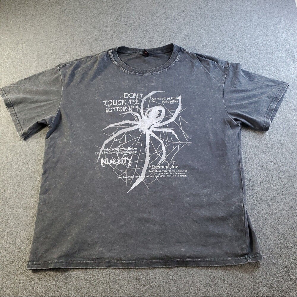 Romwe spider and web design TShirt Women's Size Medium Black